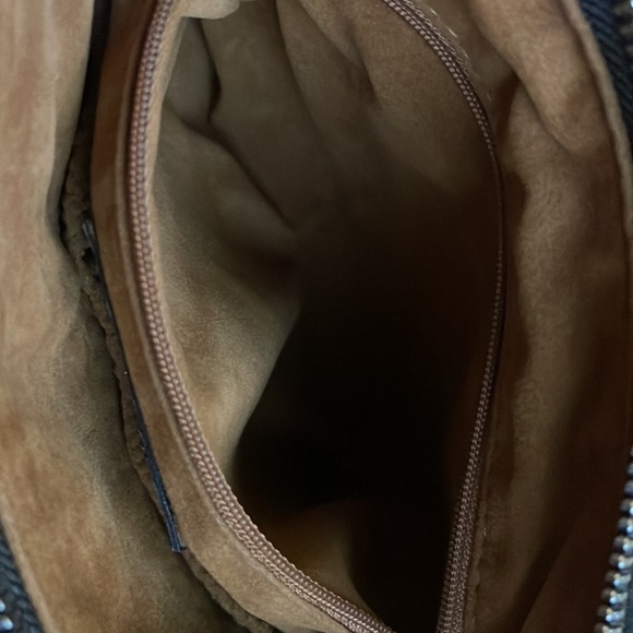 Patricia Nash wristlet - Picture 14 of 16